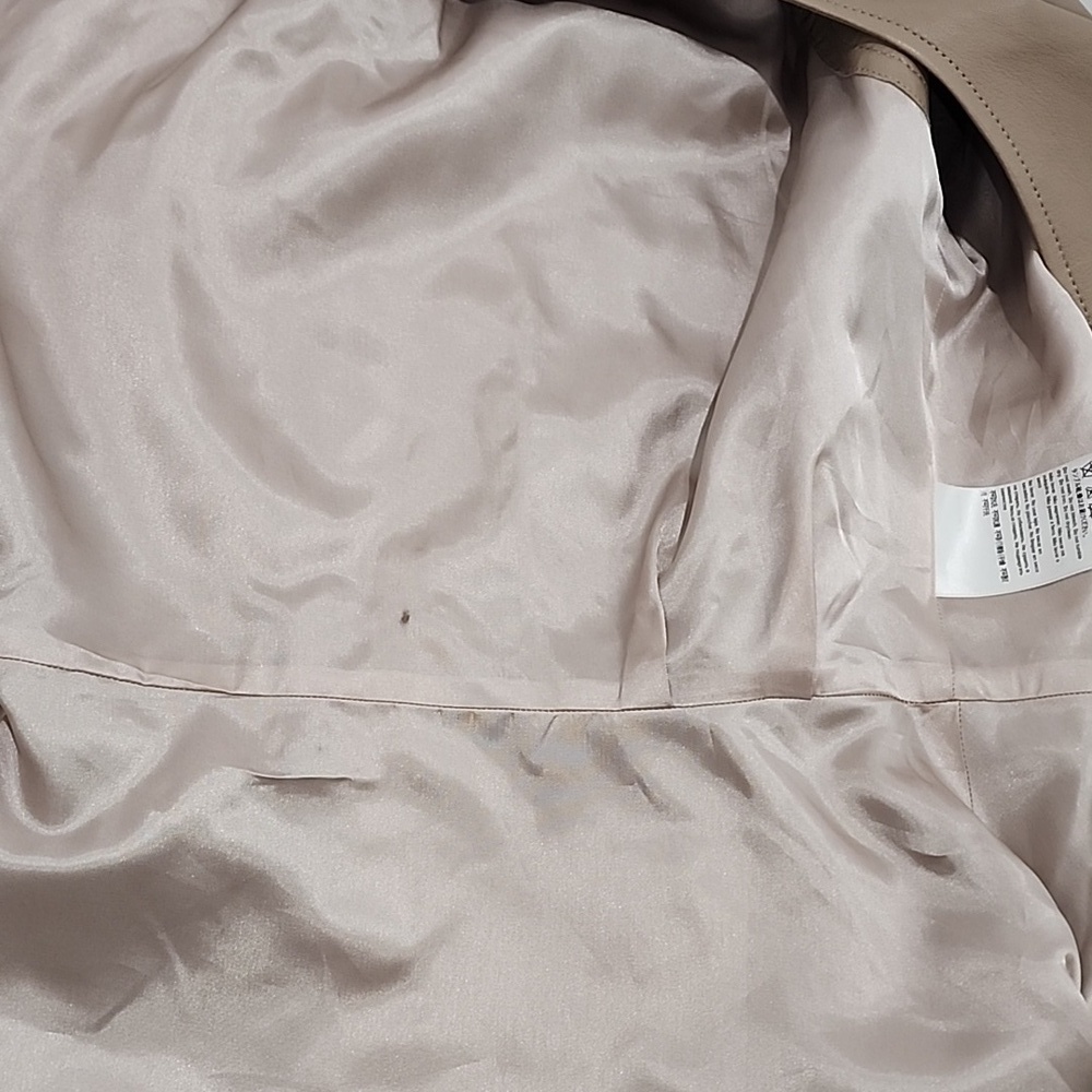 Escada Lamb Leather Vest (SZ 38) - Picture 14 of 16